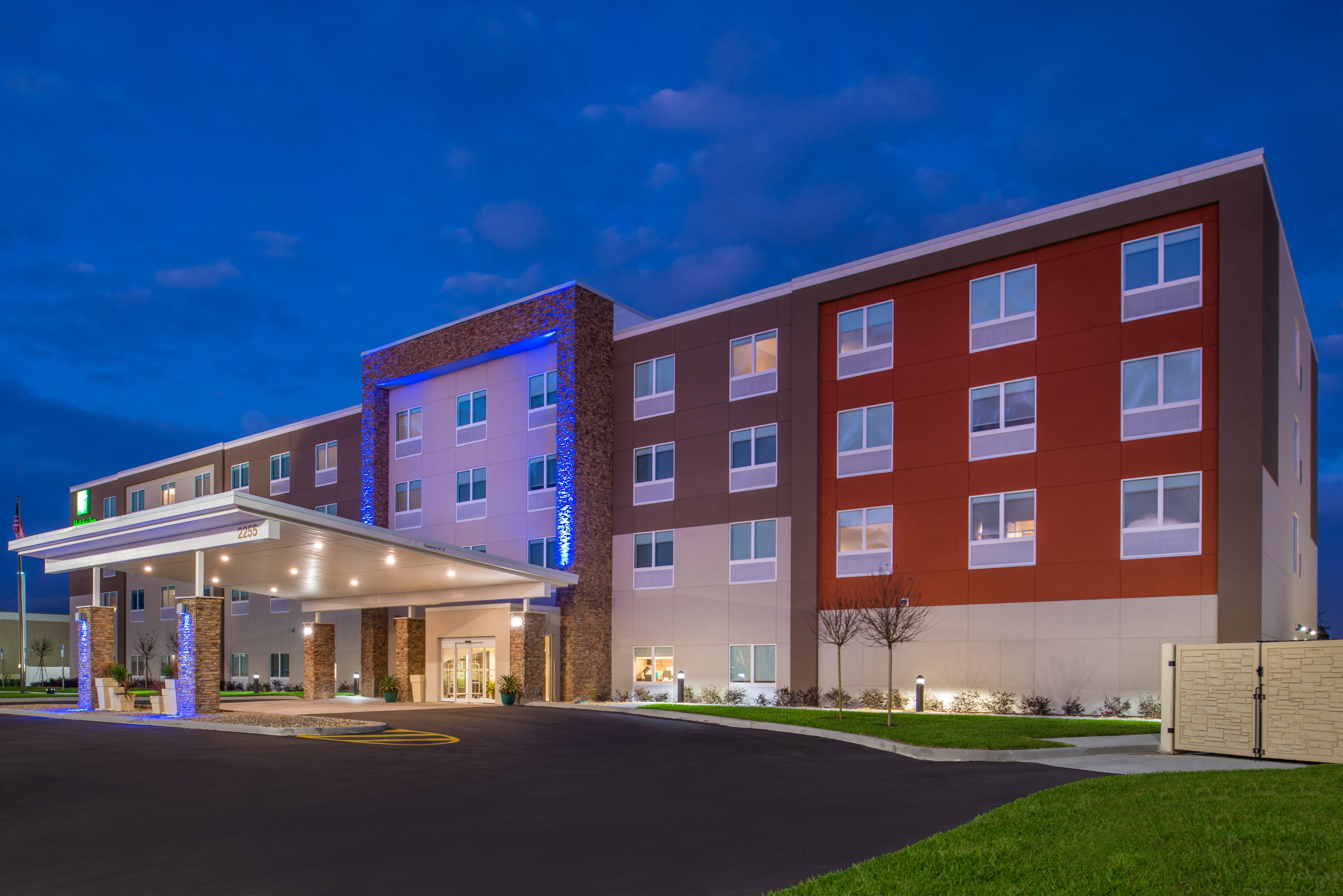 Holiday Inn Express & Suites Alachua - Gainesville Area, An Ihg Hotel Exterior photo